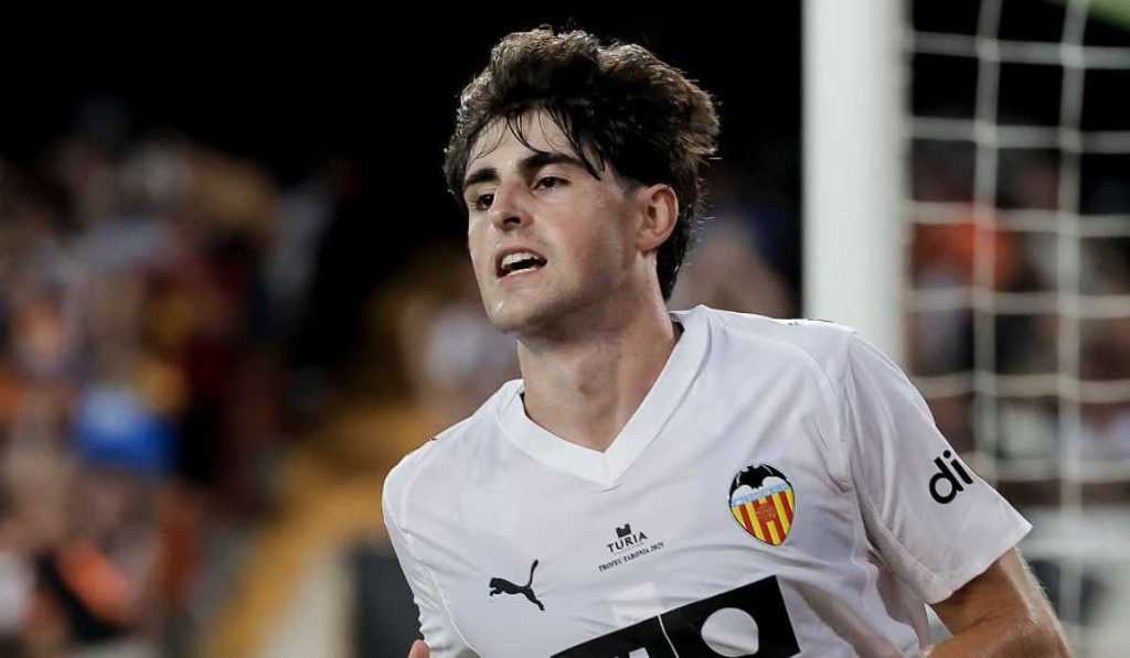 Manchester United Gagal Amankan Opsi Murah Carlos Baleba, Muncul Klausul Rp 1,9 Triliun